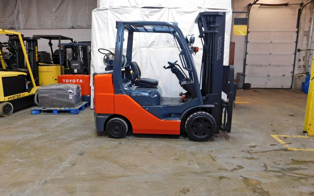  2008 Toyota 8FGCU32 Forklift on Sale in Alabama