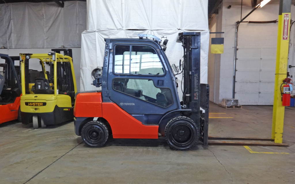 2012 Toyota 8FGU30 Forklift on Sale in Alabama