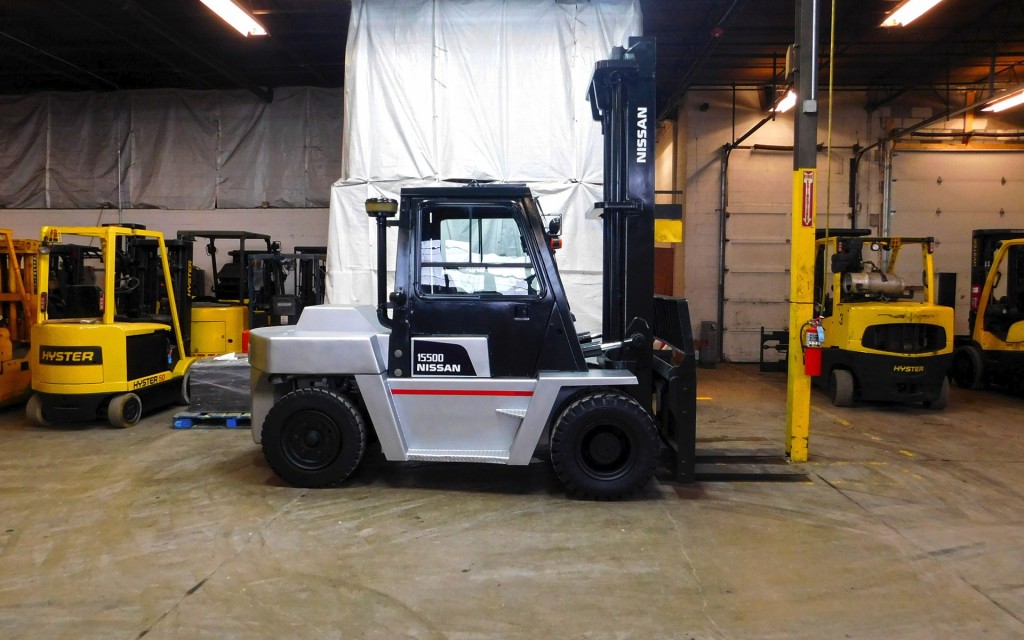 2005 Nissan VF05H70V Forklift on Sale in Alabama