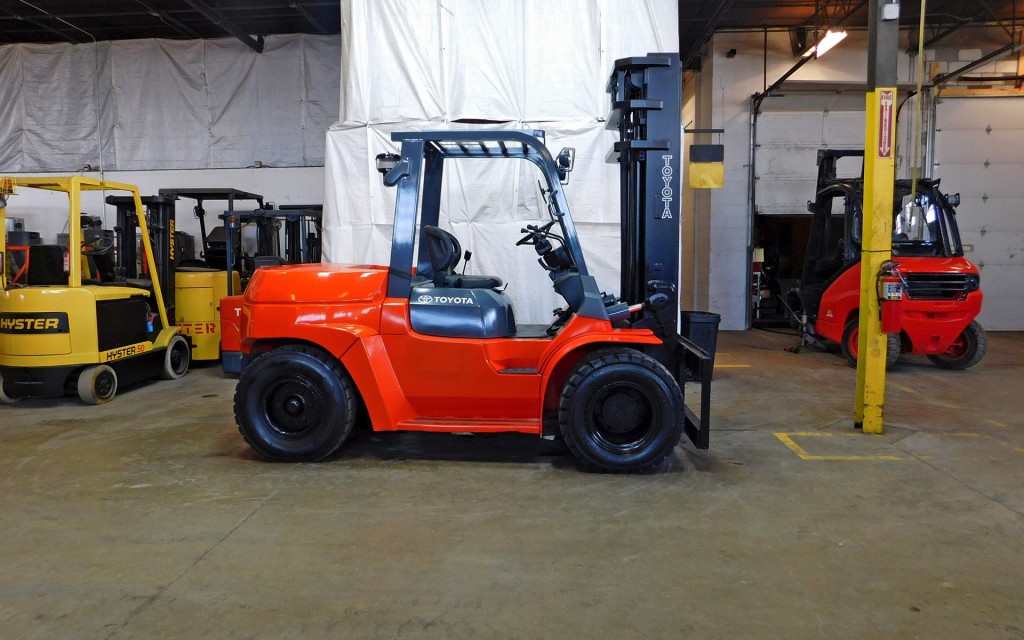  2007 Toyota 7FDU70 Forklift on Sale in Alabama